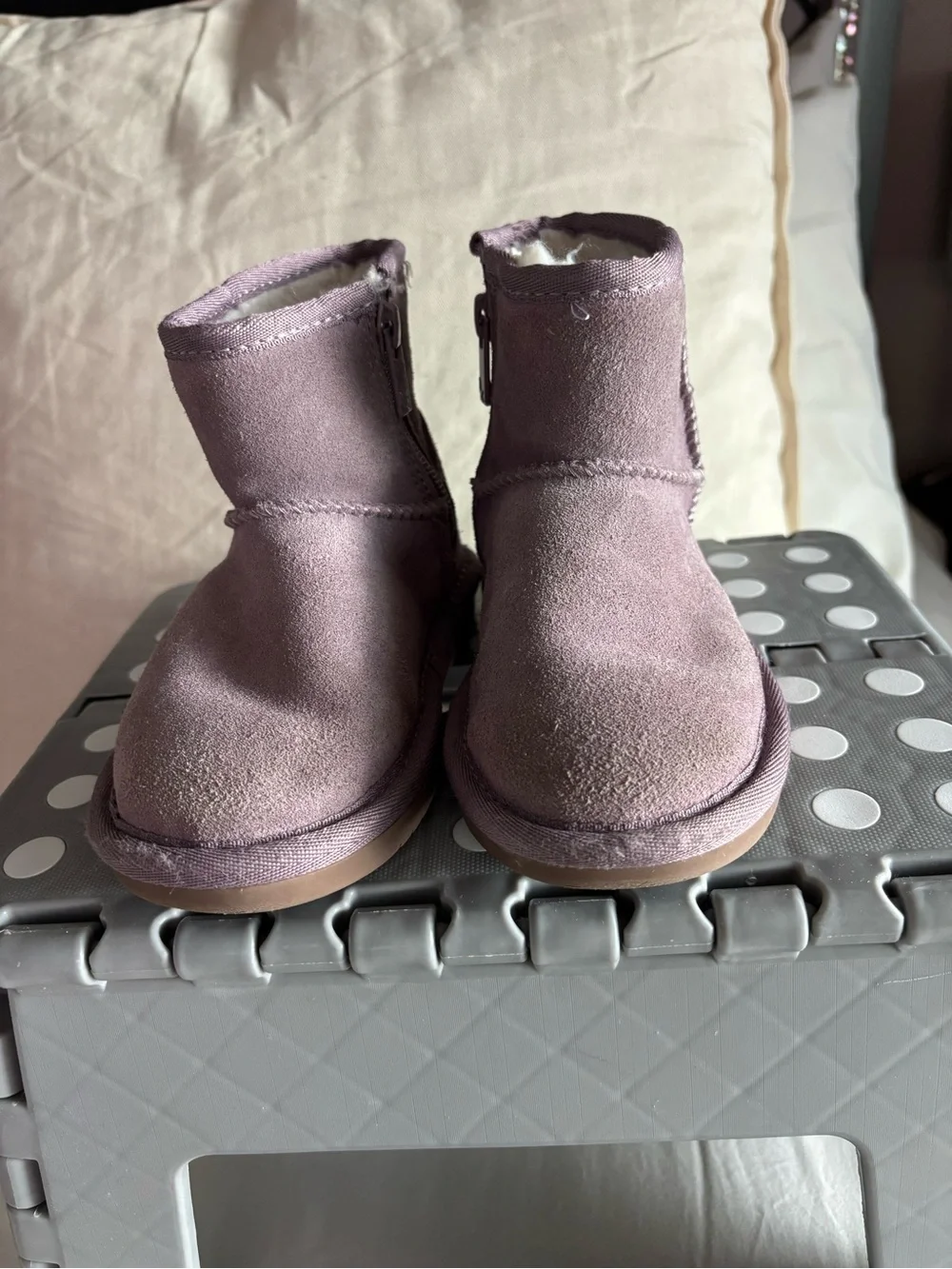 Kids Cozy Purple Winter Boots:Koolaburra